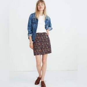 Madewell Side-Button A-Line Mini Skirt in Garden Party Size 6